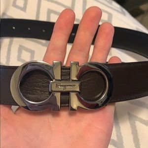 Men’s reversible Ferragamo belt